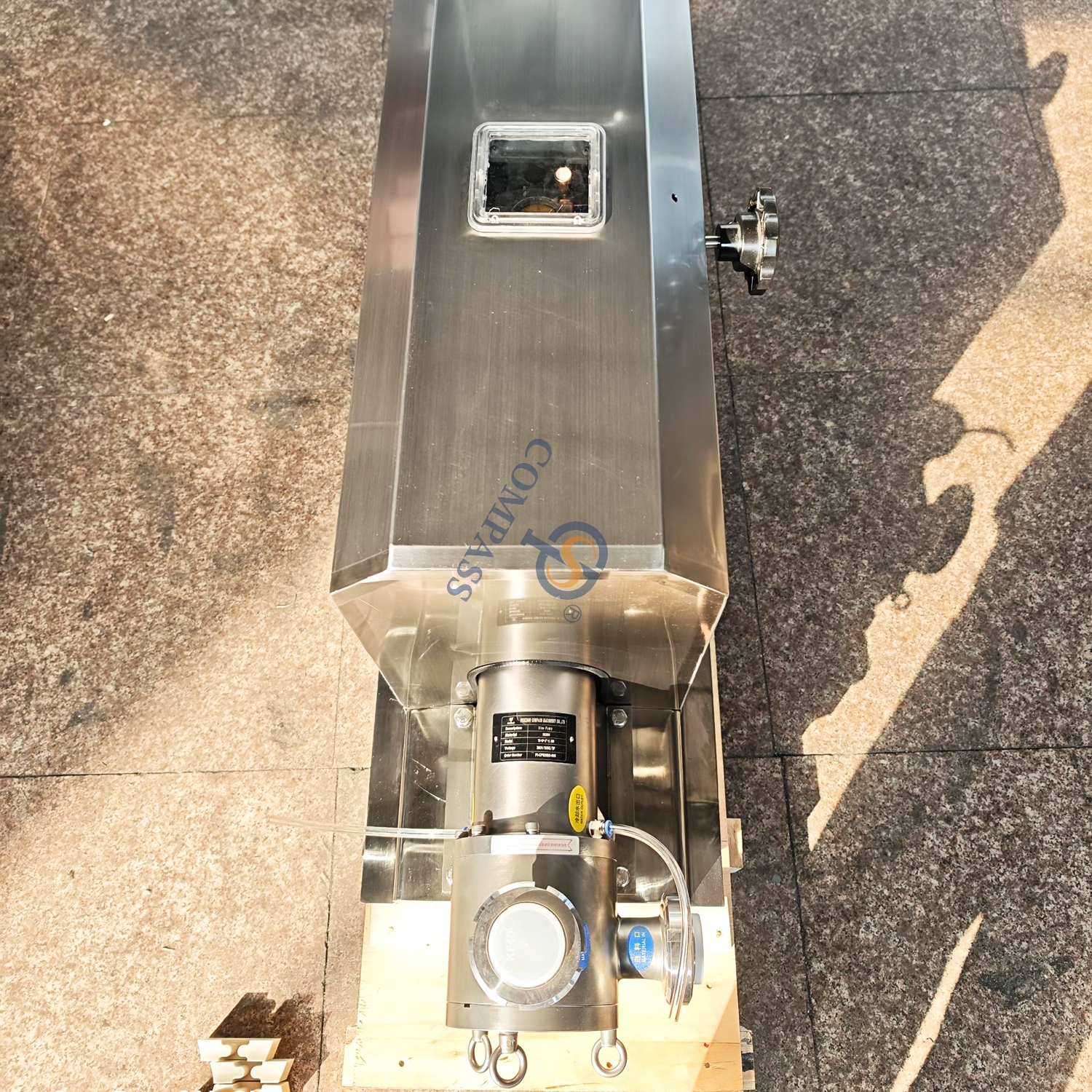 Bomba sinusoidal de extremo de unión SS316L de 330RPM 2.2KW con carro móvil y gabinete de control