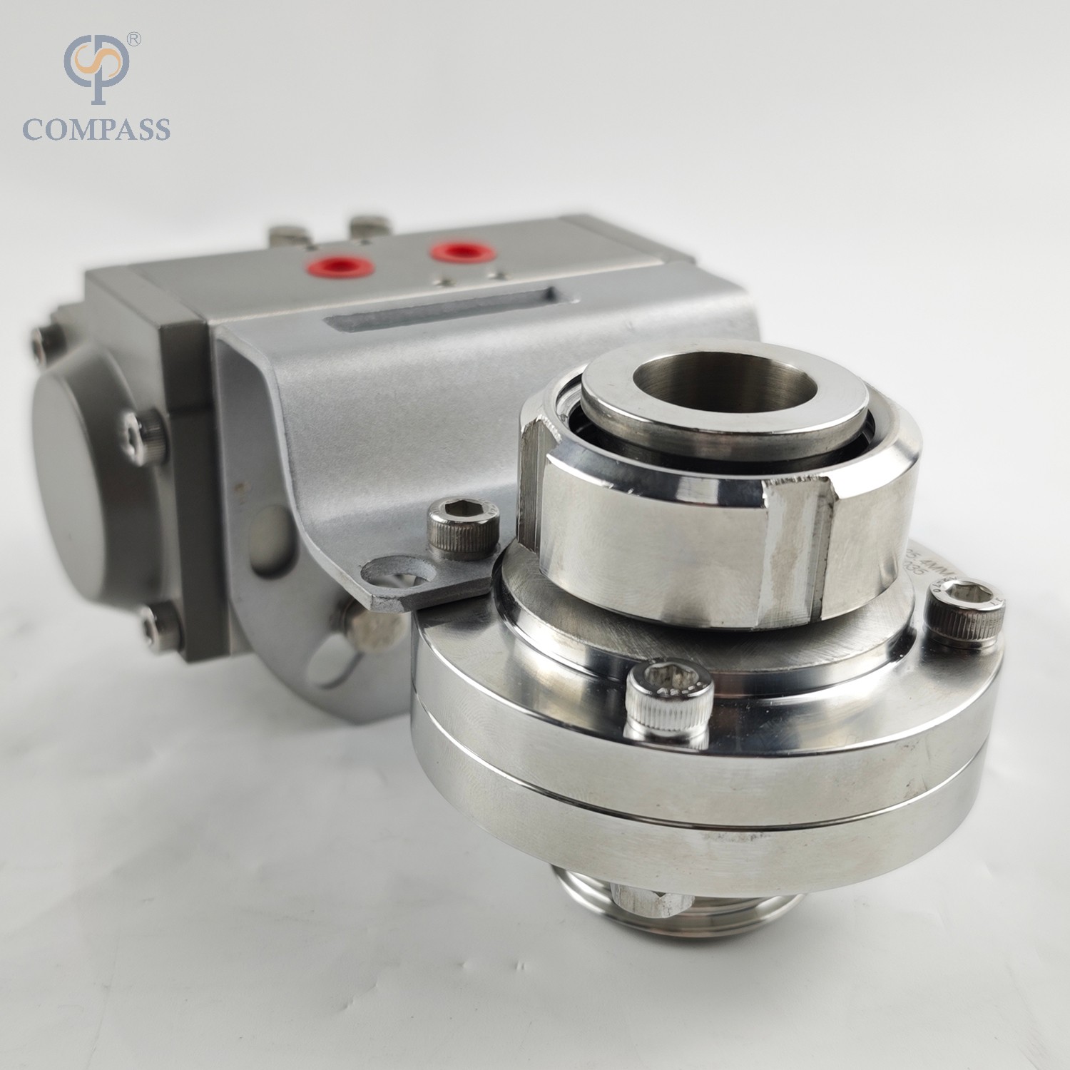 VÁLVULA DE MARIPOSA NEUMÁTICA MACHO/HEMBRA SMS DE GRADO ALIMENTARIO SS316L CON ACTUADOR NEUMÁTICO