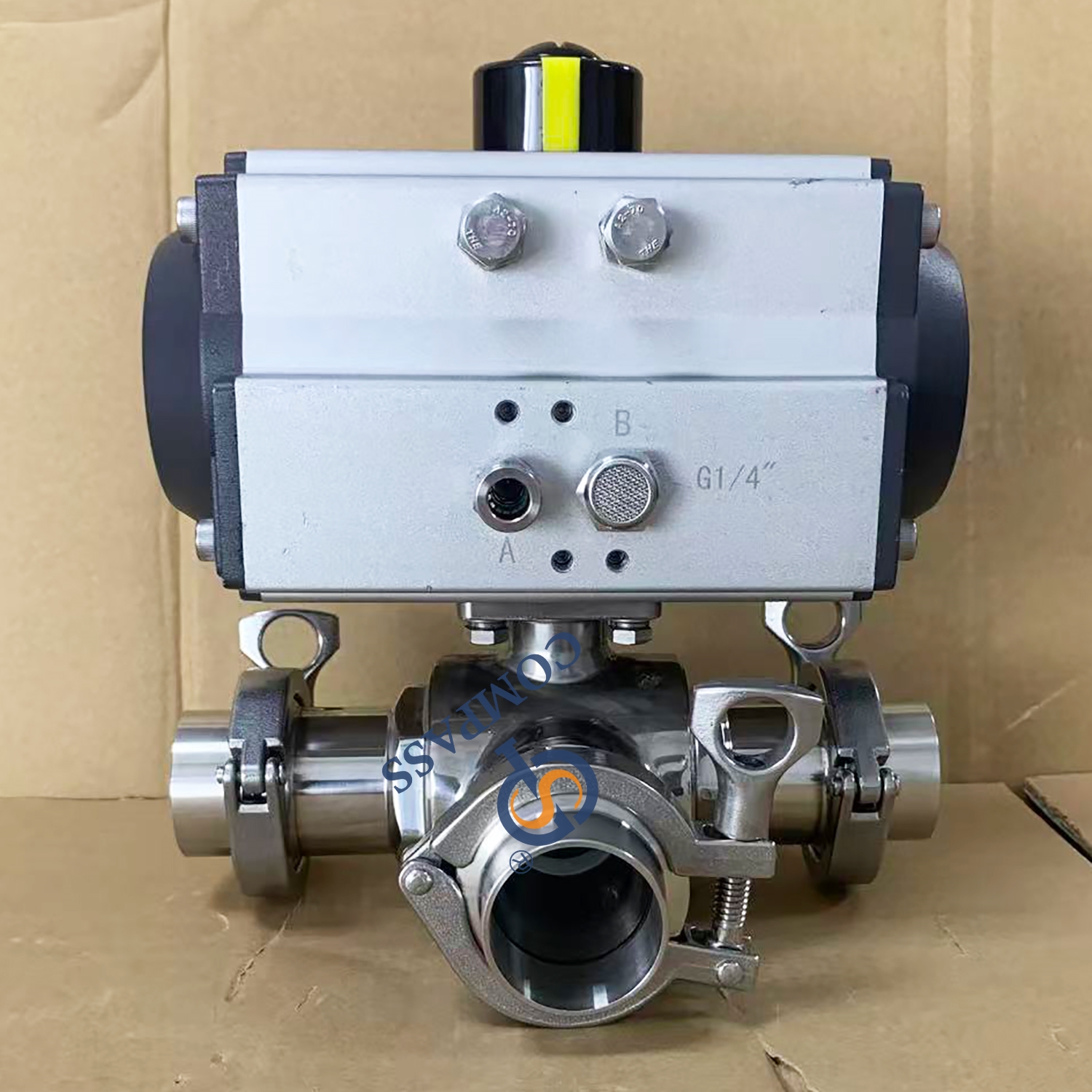 Válvula de bola neumática de doble acción de 2 pulgadas SS316L de 3 vías con extremo de juego de virola de abrazadera