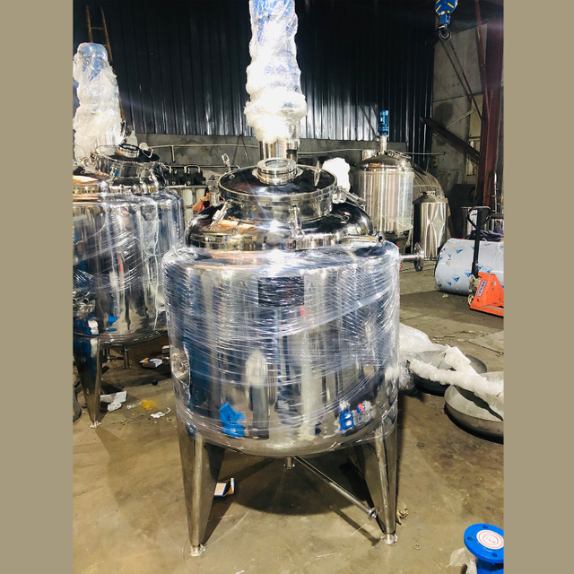Tanques de camisa de enfriamiento de grado alimenticio sanitario de acero inoxidable SS304 con cuchilla mezcladora agitadora