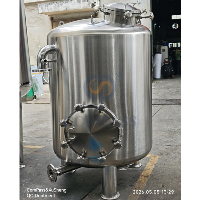 Nueva llegada tanque vertical de acero inoxidable de 1000 mm SS316L OEM tanques de filtro multimedia sanitarios de grado alimenticio con boca de presión
