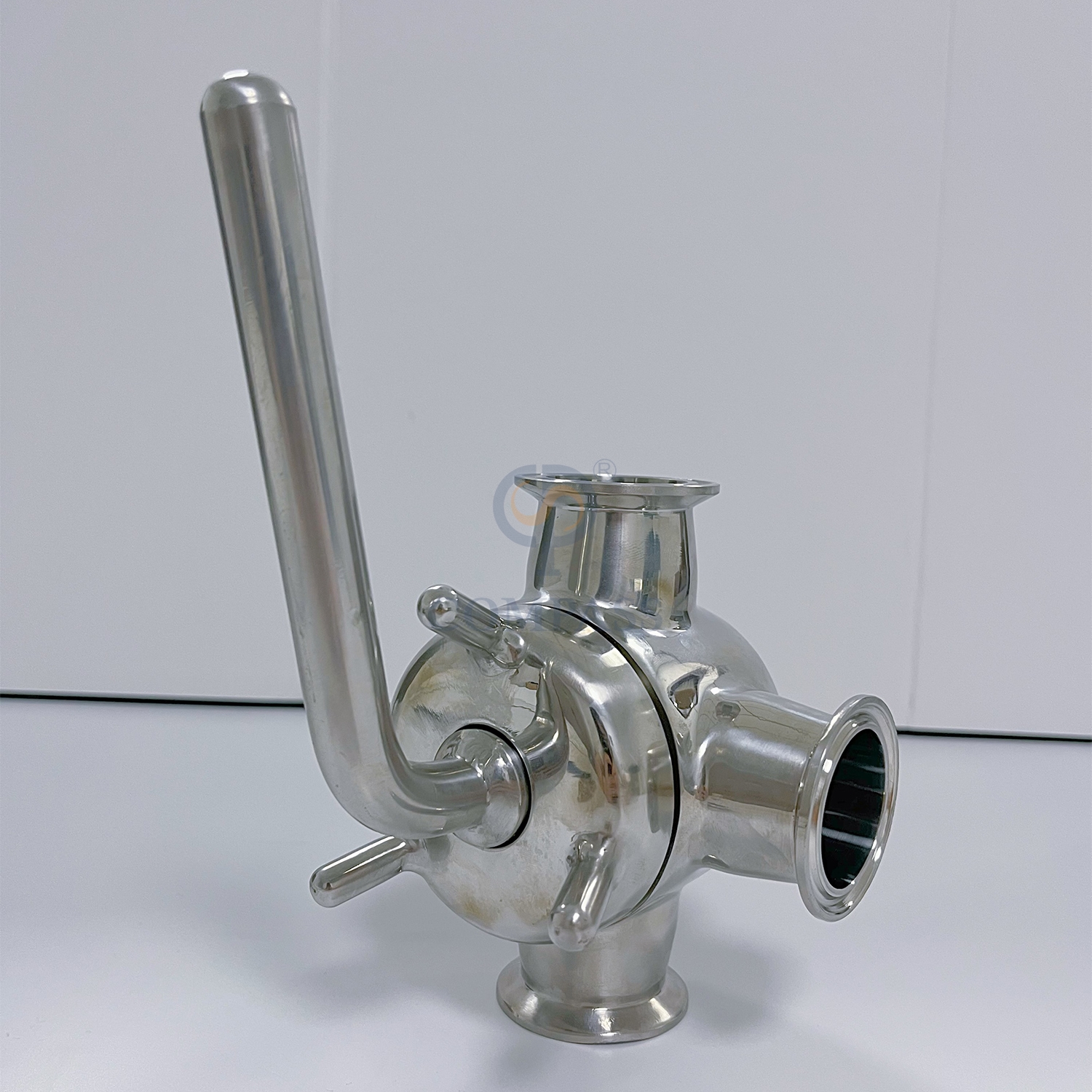 Válvula de enchufe de puerto T de tres vías con extremo de virola manual de forja SMS SS304 de acero inoxidable sanitario de 38,1 mm de alta calidad con OEM de silicona