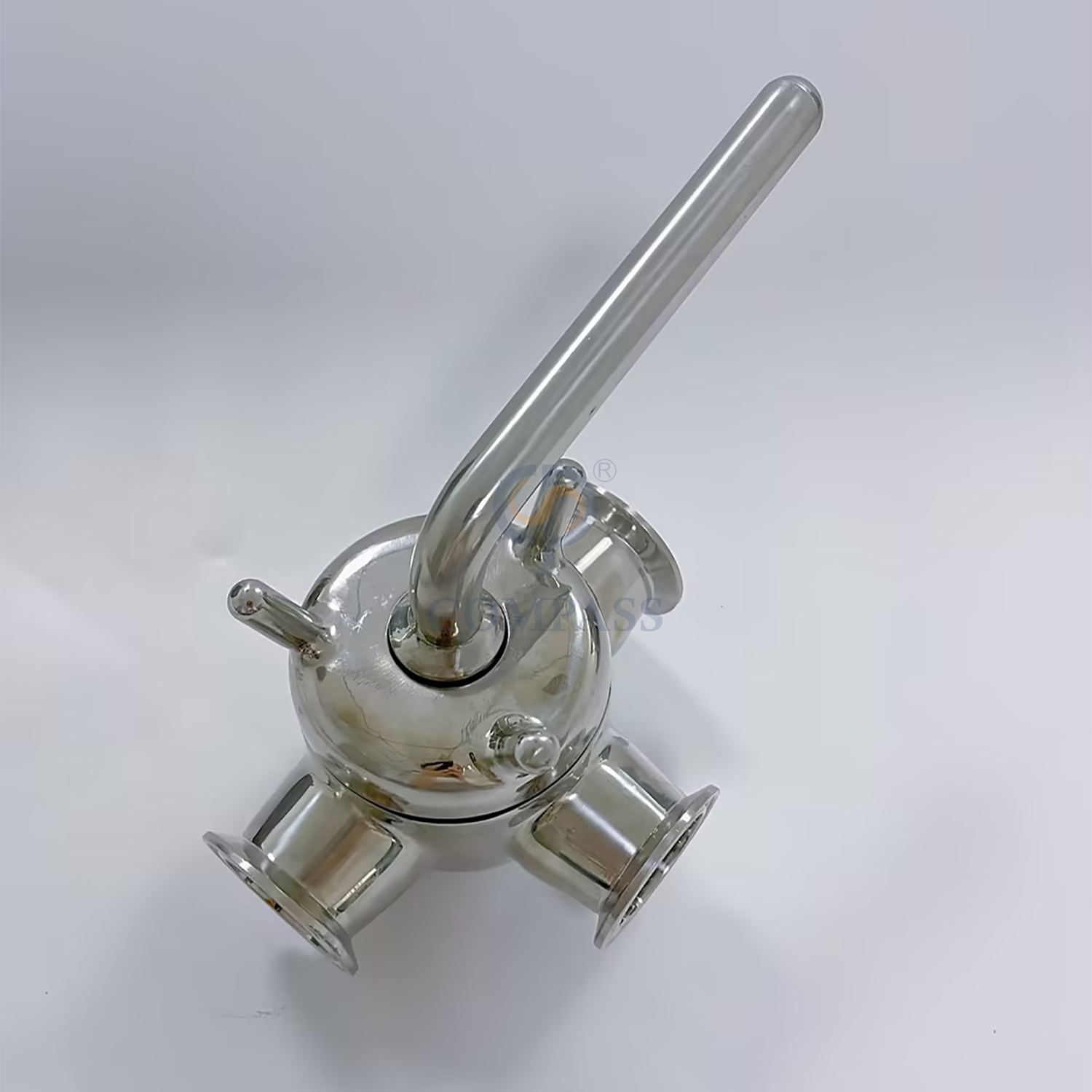 Válvula de enchufe de puerto T de tres vías con extremo de virola manual de forja SMS SS304 de acero inoxidable sanitario de 38,1 mm de alta calidad con OEM de silicona