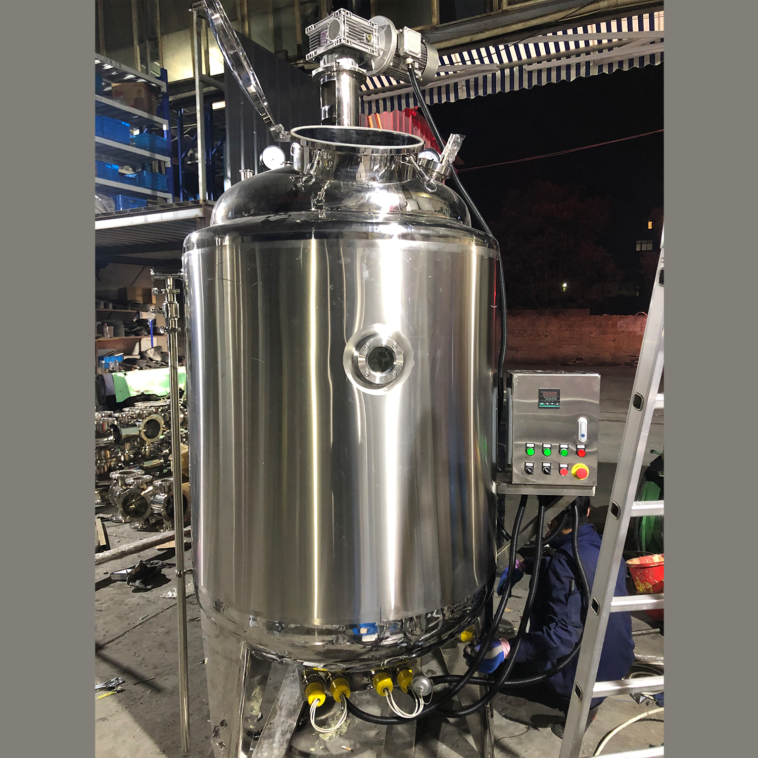 10000L almacenamiento vertical sanitario agitando tanques de mezcla tanque de recipiente agitador magnético