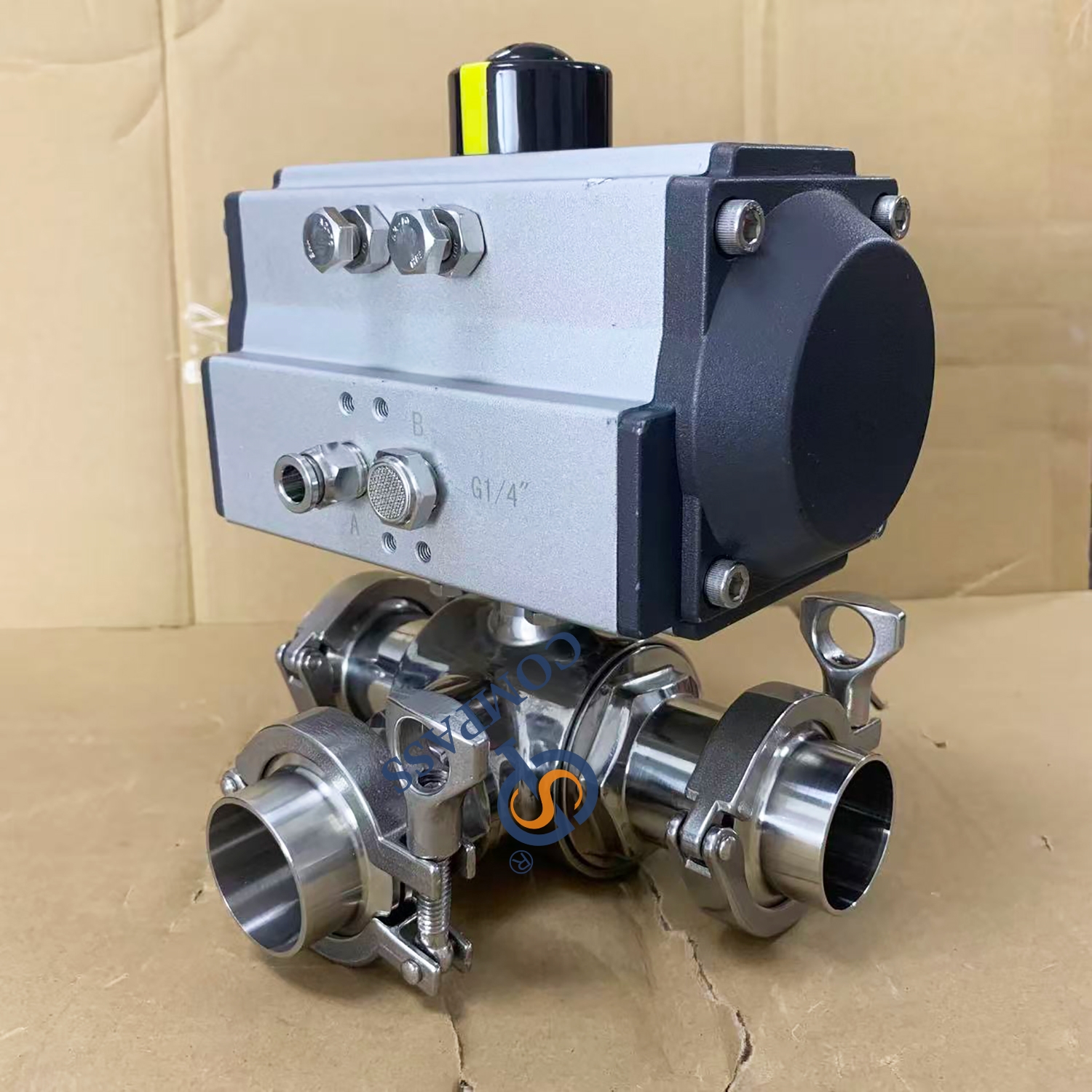 Válvula de bola neumática de doble acción de 2 pulgadas SS316L de 3 vías con extremo de juego de virola de abrazadera