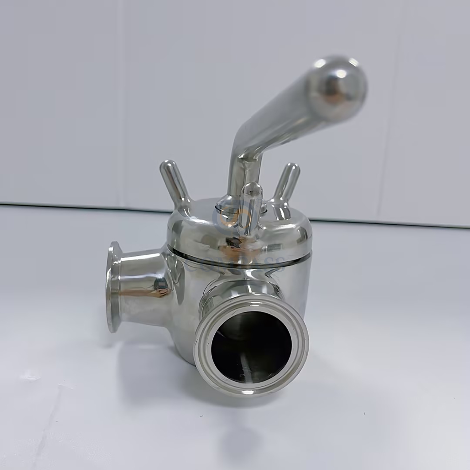 Válvula de enchufe de puerto T de tres vías con extremo de virola manual de forja SMS SS304 de acero inoxidable sanitario de 38,1 mm de alta calidad con OEM de silicona